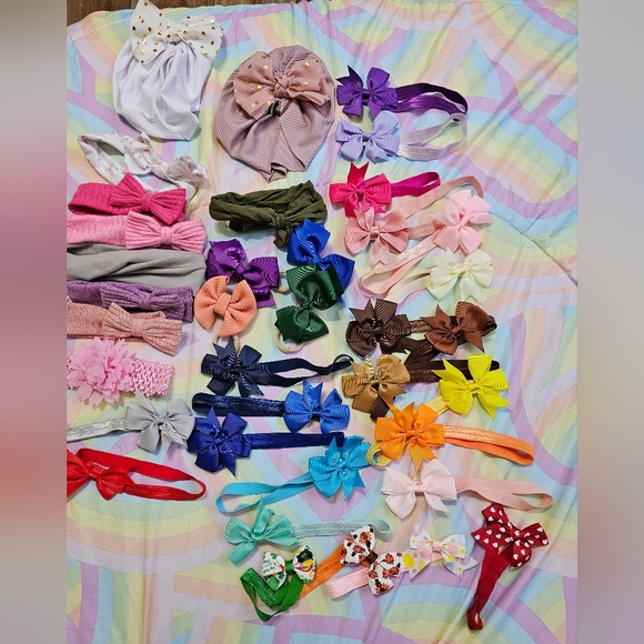 Baby girl headbands and bows - Picture 1 of 4
